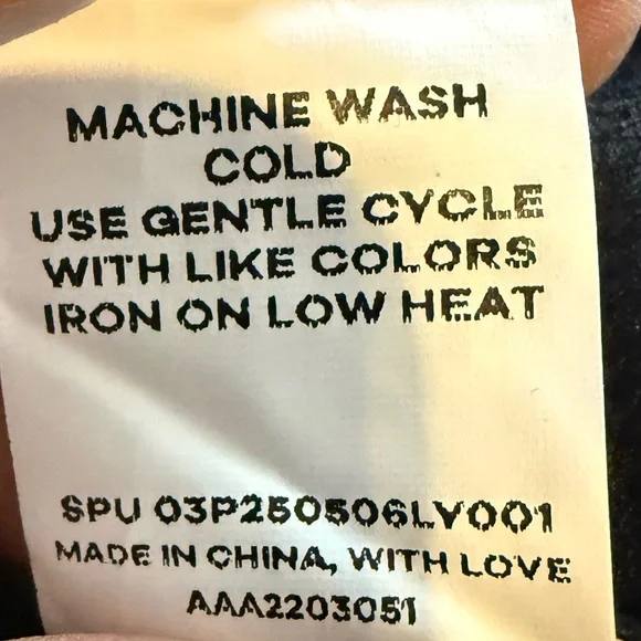 BloomChic Black Cropped Wide-Leg Pants with Laser-Cut Hem size 22-24 - NWT - Picture 6 of 9